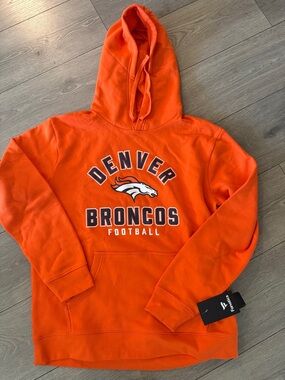 NWT! Fanatics Denver Broncos hoodie